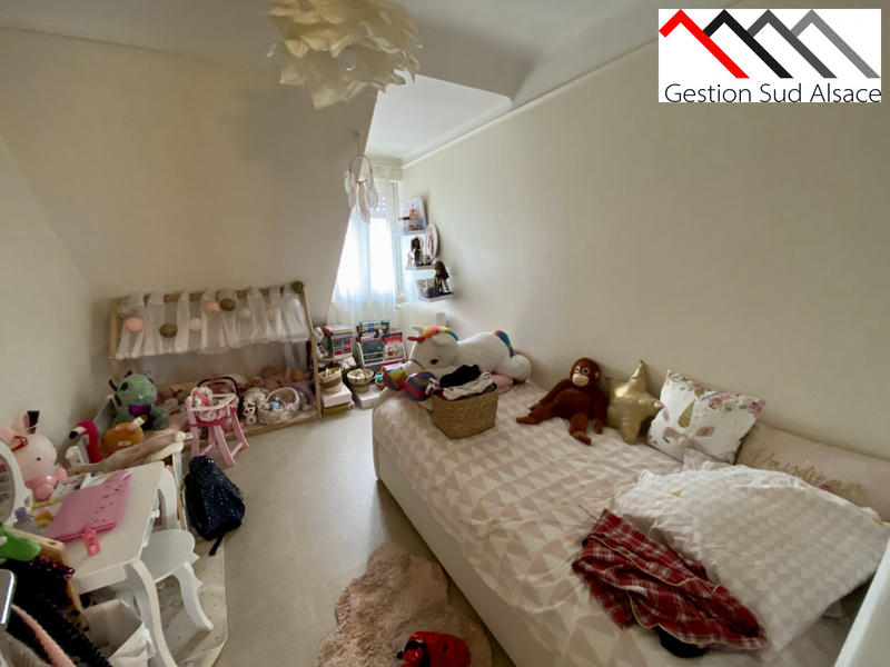 Appartement - 90 m² - 4 pièces