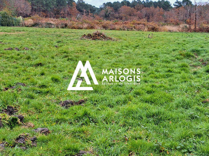 Terrain constructible - 700 m²