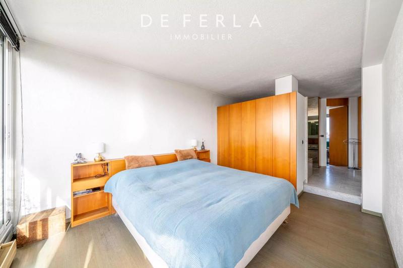 Appartement - 133 m² - 6 pièces