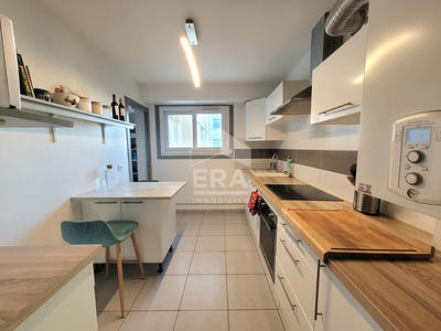 Appartement - 80 m² - 3 pièces