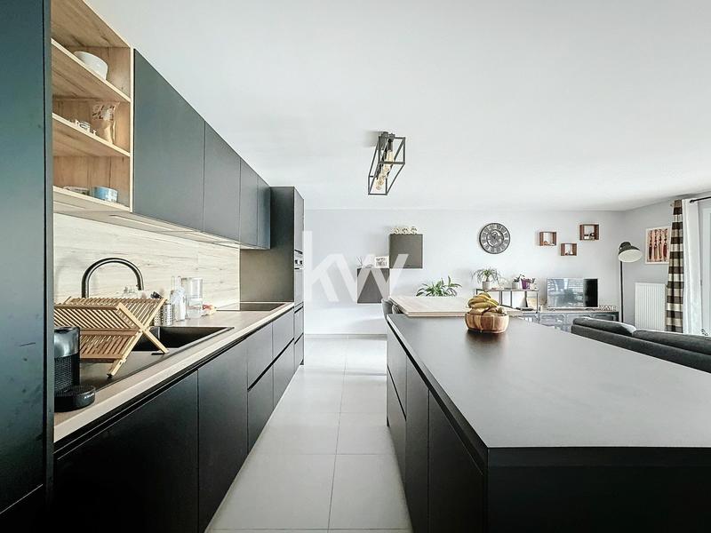 Appartement - 82 m² - 3 pièces