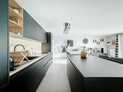 Appartement - 82 m² - 3 pièces