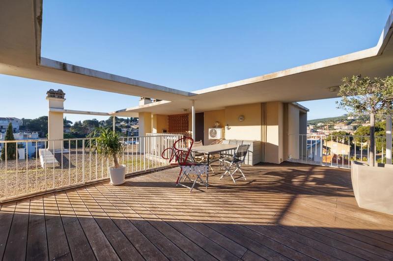 Appartement - 96 m² - 3 pièces