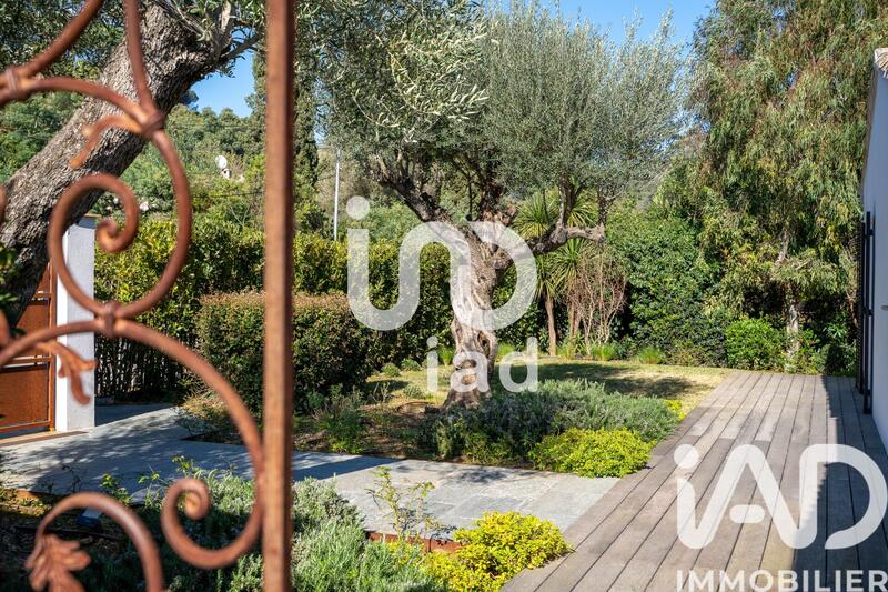 Maison - 280 m² - 7 pièces