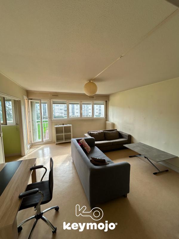 Chambre - 93 m² - 4 pièces