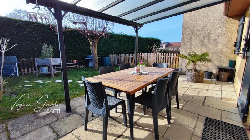 Maison - 100 m² - 5 pièces