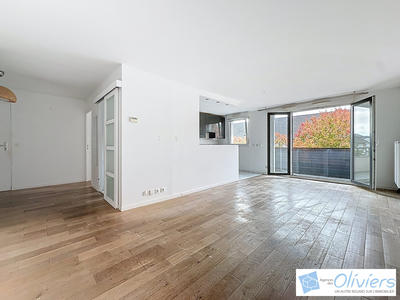 Appartement - 84 m² - 4 pièces