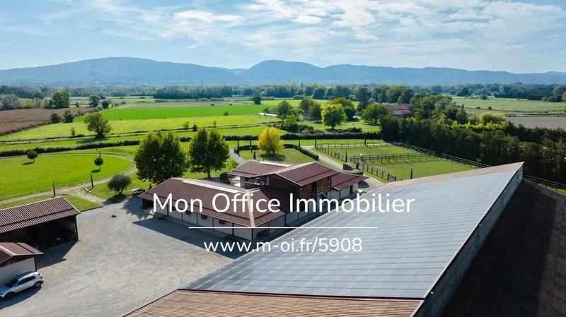 Maison - 340 m² - 7 pièces