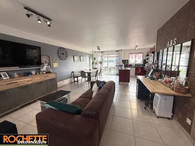 Maison - 86 m² - 4 pièces