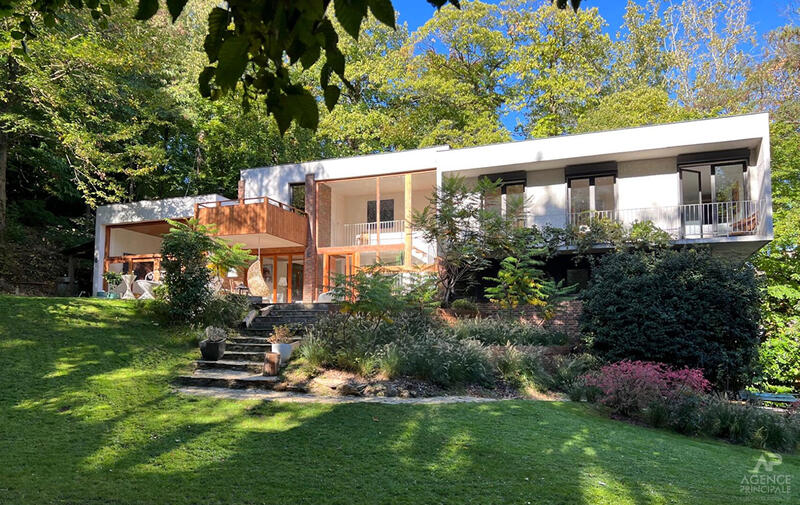 Maison - 186 m² - 6 pièces