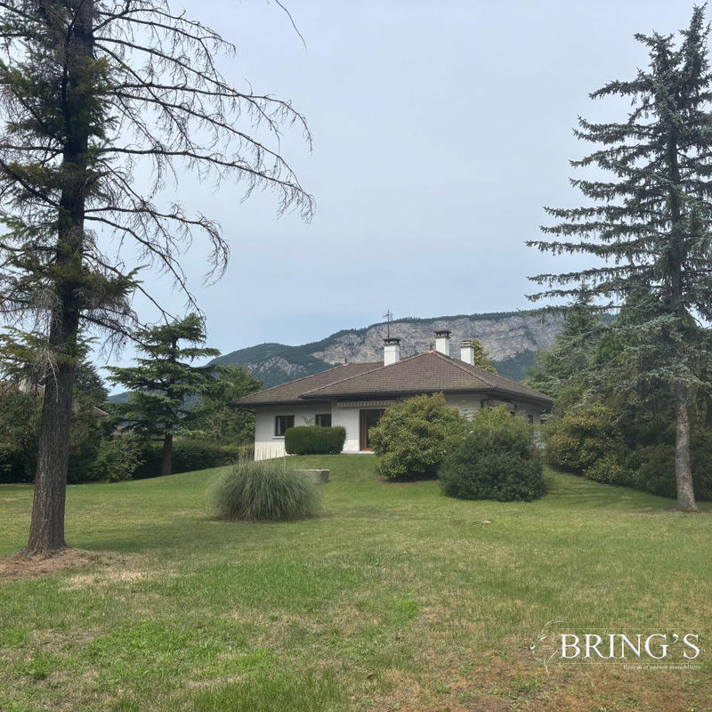 Maison - 120 m² - 6 pièces