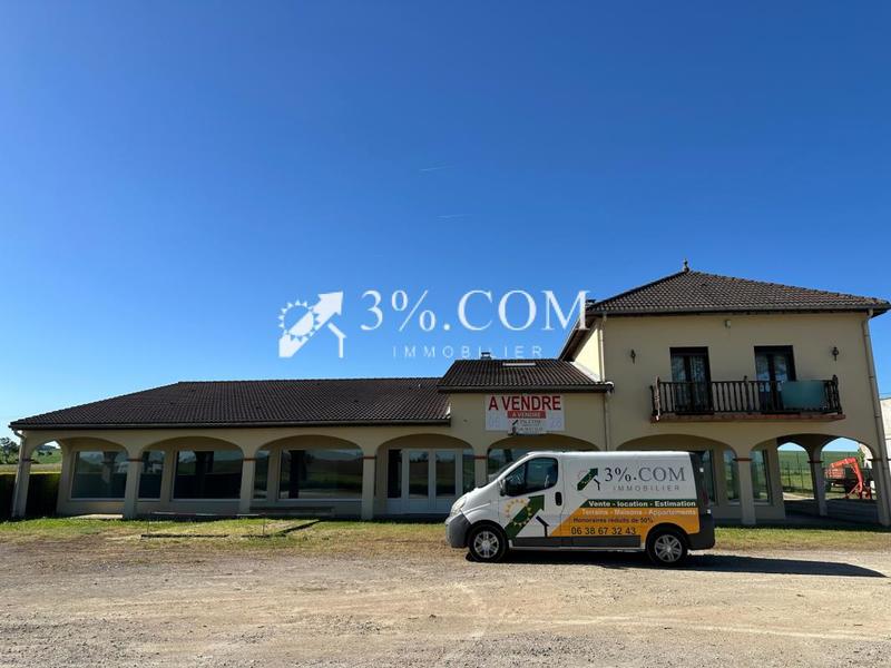 Maison - 639 m² - 12 pièces