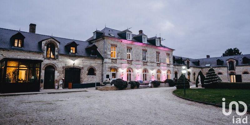 Local commercial - 1 200 m²