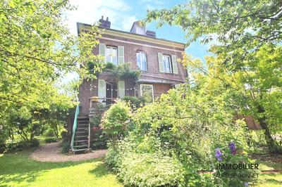 Maison - 175 m² - 10 pièces