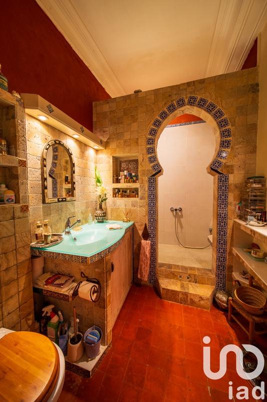 Maison de village - 360 m² - 10 pièces