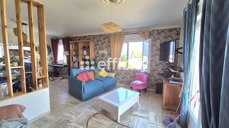 Maison - 310 m² - 13 pièces