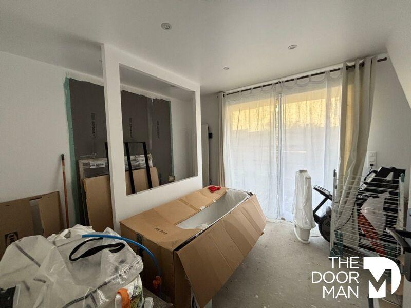 Maison - 200 m² - 7 pièces