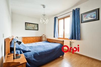 Maison - 203 m² - 6 pièces