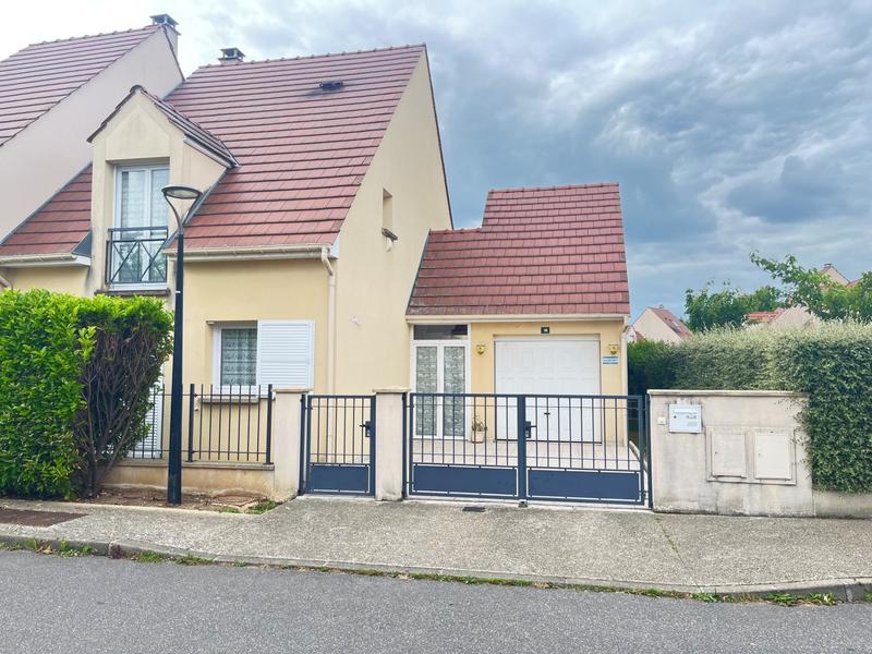 Maison - 101 m² - 5 pièces