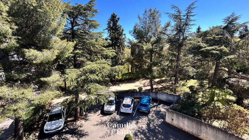 Appartement - 79 m² - 3 pièces