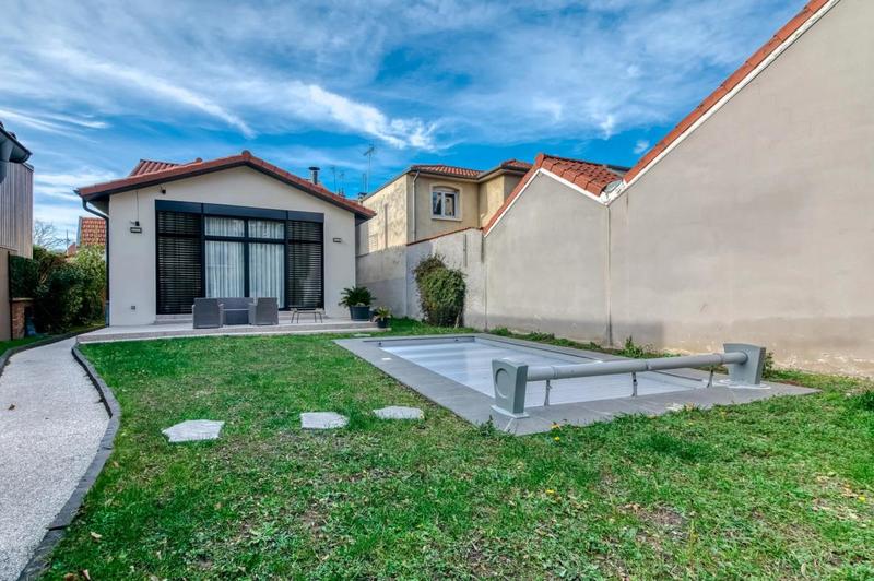 Maison - 140 m² - 5 pièces