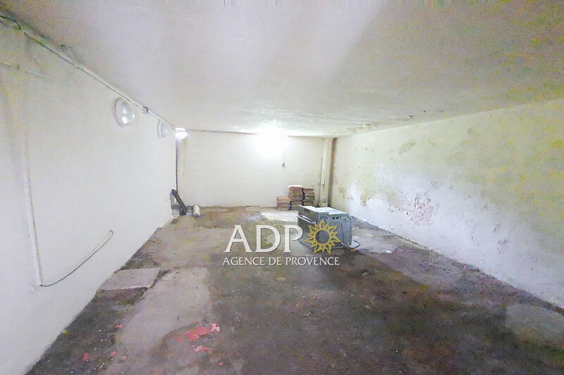 Appartement - 93 m² - 3 pièces