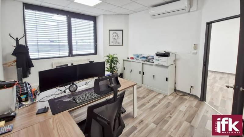 Local commercial - 106 m² - 3 pièces