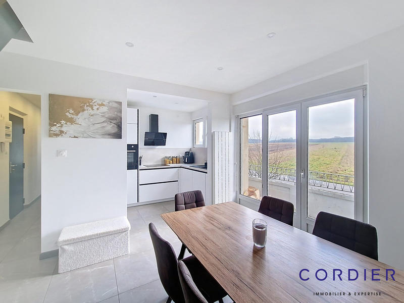 Appartement - 72 m² - 4 pièces