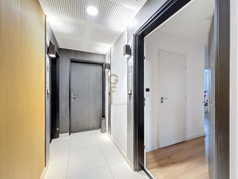 Appartement - 95 m² - 4 pièces