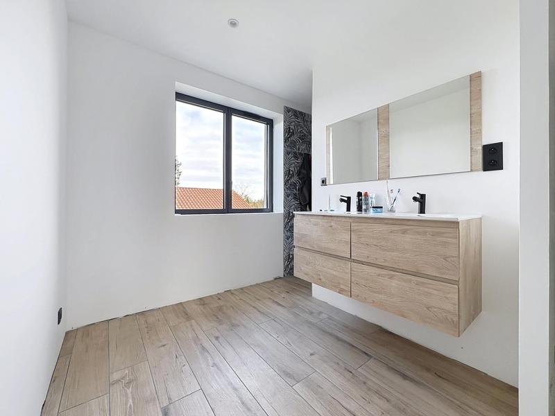 Maison - 175 m² - 5 pièces