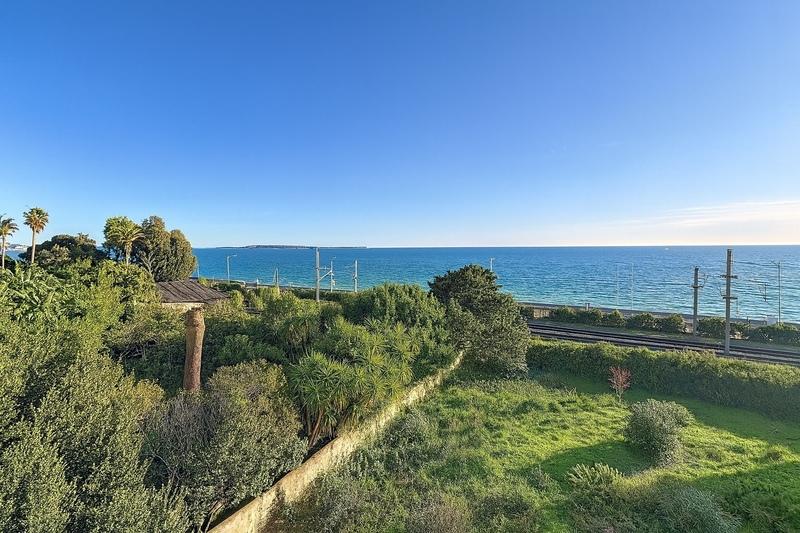 Appartement - 80 m² - 3 pièces