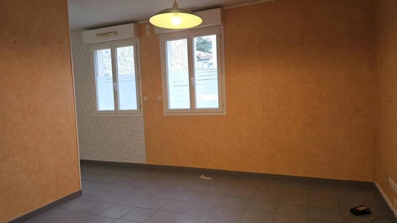 Appartement - 87 m² - 5 pièces