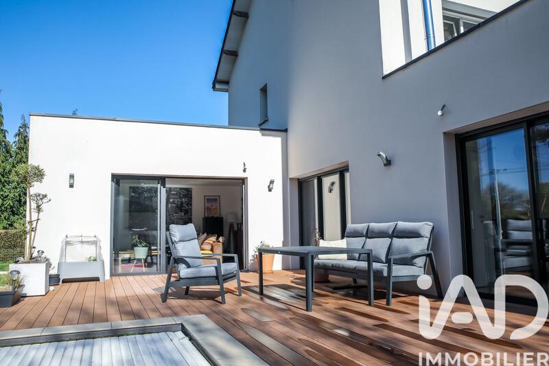 Maison de maîtres - 202 m² - 7 pièces