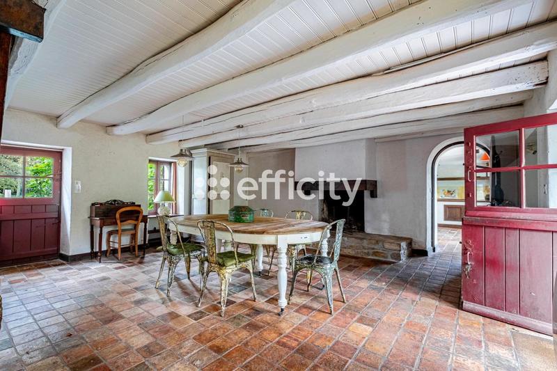 Longère - 196 m² - 8 pièces