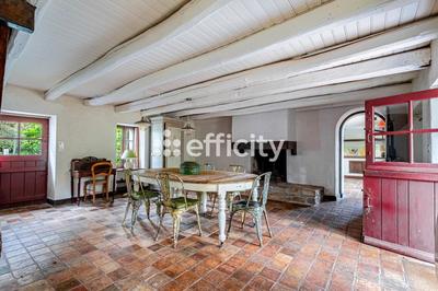 Longère - 196 m² - 8 pièces