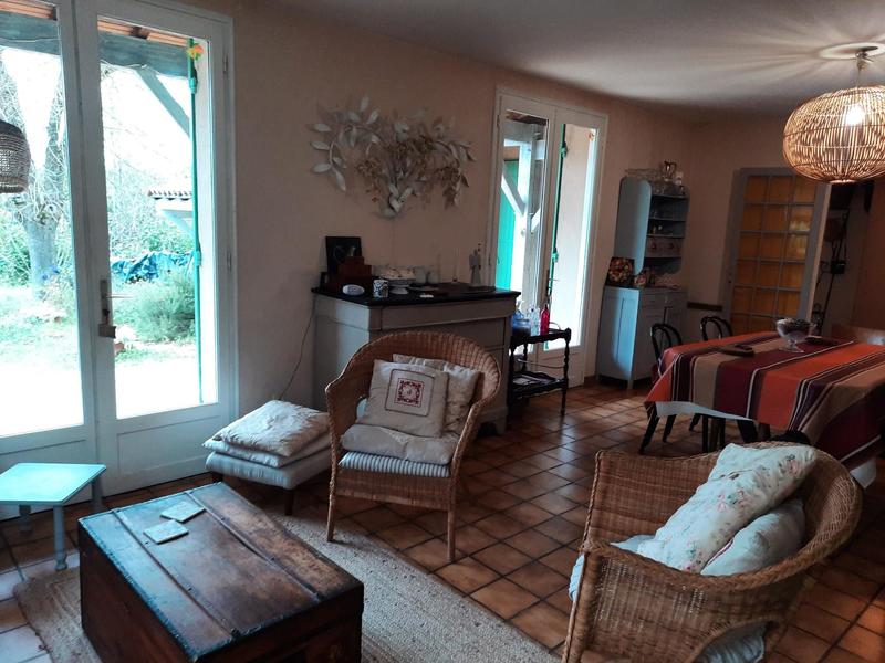 Maison traditionnelle - 104 m² - 5 pièces