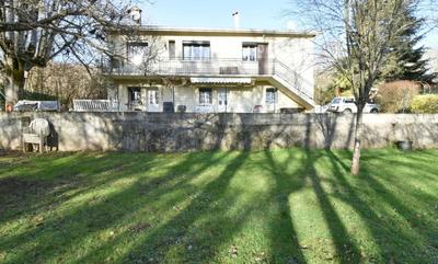 Maison - 142 m² - 6 pièces