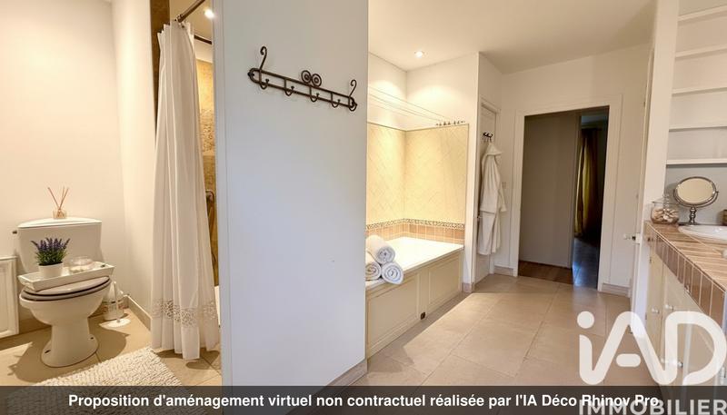 Maison - 251 m² - 8 pièces