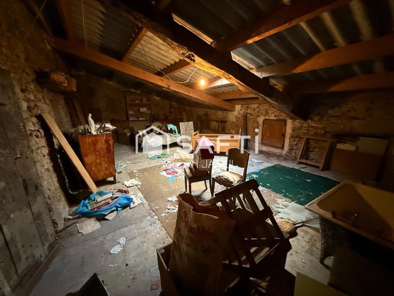 Maison - 242 m² - 10 pièces