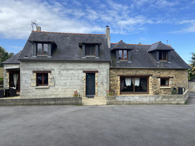 Maison - 136 m² - 5 pièces