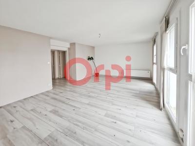 Appartement - 96 m² - 5 pièces