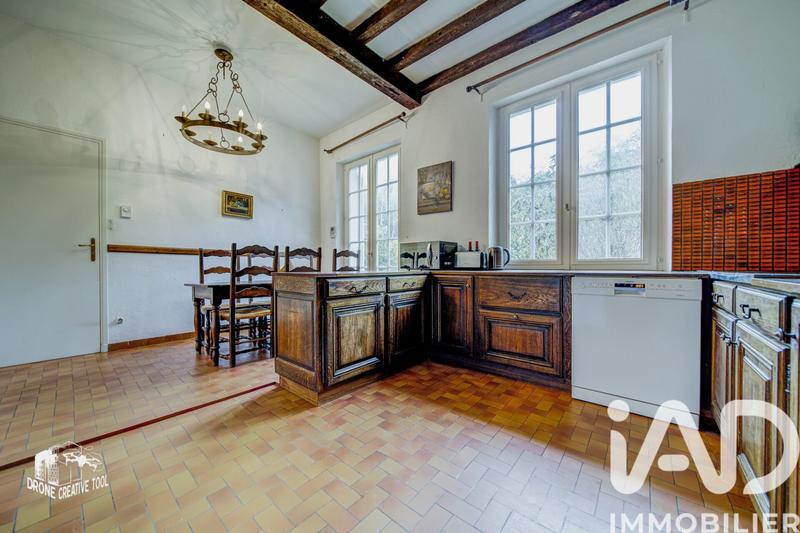 Maison - 239 m² - 7 pièces