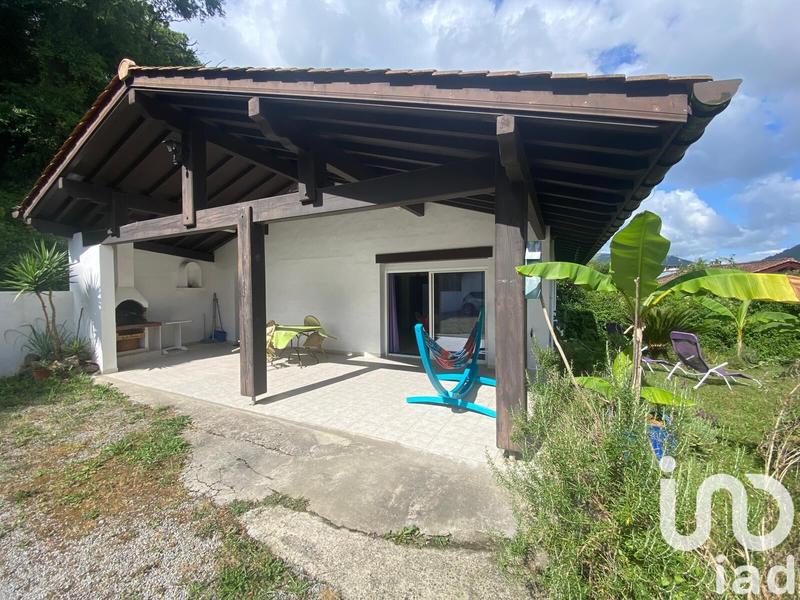 Maison - 225 m² - 15 pièces