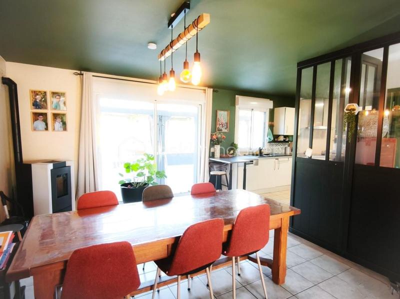 Maison traditionnelle - 142 m² - 7 pièces