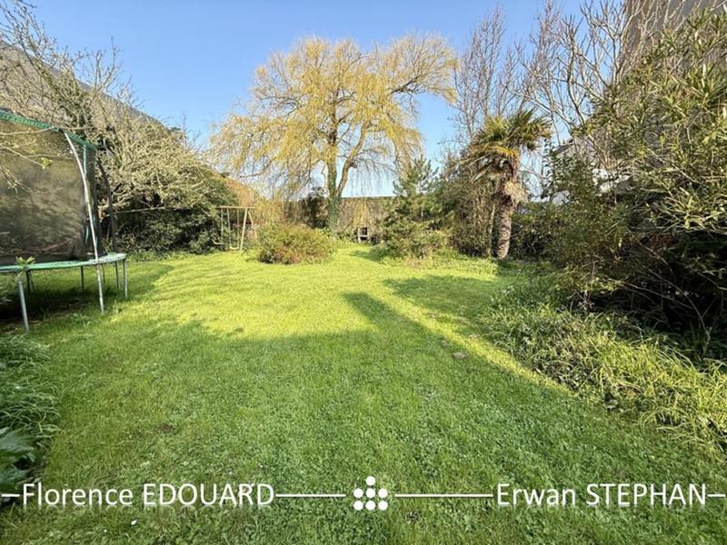 Maison - 374 m² - 16 pièces