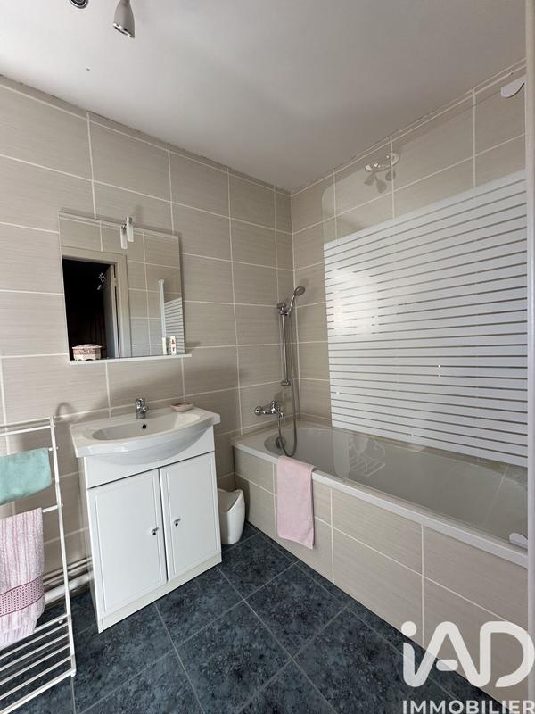 Maison - 189 m² - 8 pièces