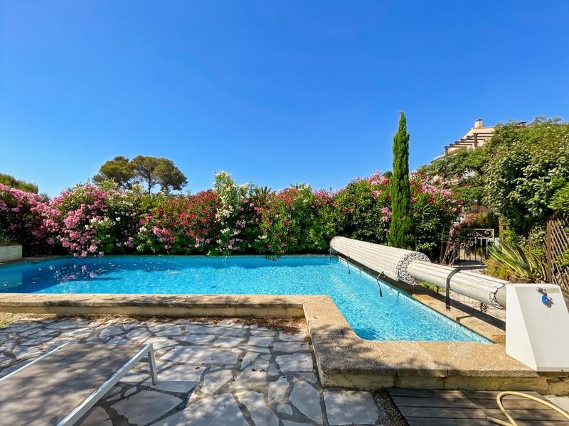 Maison - 175 m² - 6 pièces