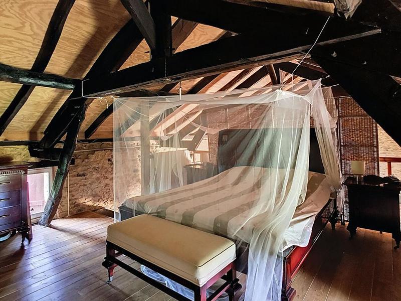 Maison - 170 m² - 9 pièces