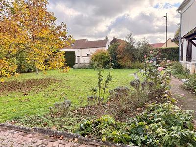 Maison - 270 m² - 12 pièces