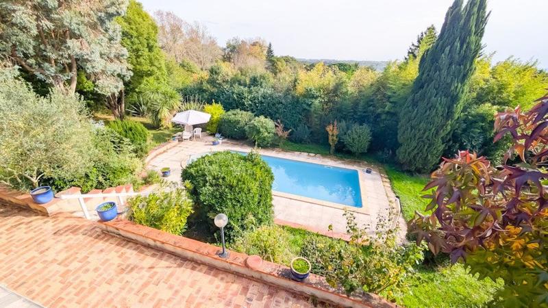 Maison - 142 m² - 7 pièces